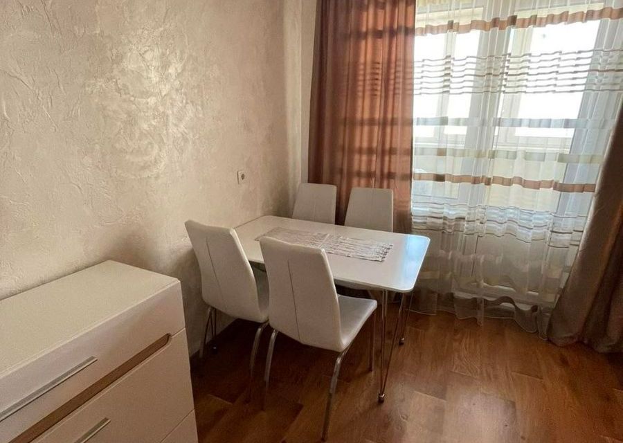 Сдаётся 1-комнатная квартира, 37 м²