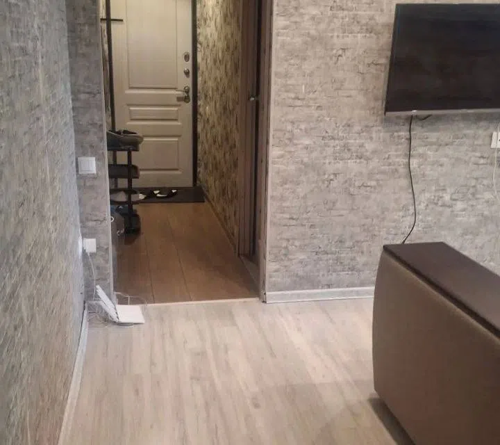 Сдаётся 3 комнаты в 3-комн. квартире, 56 м²