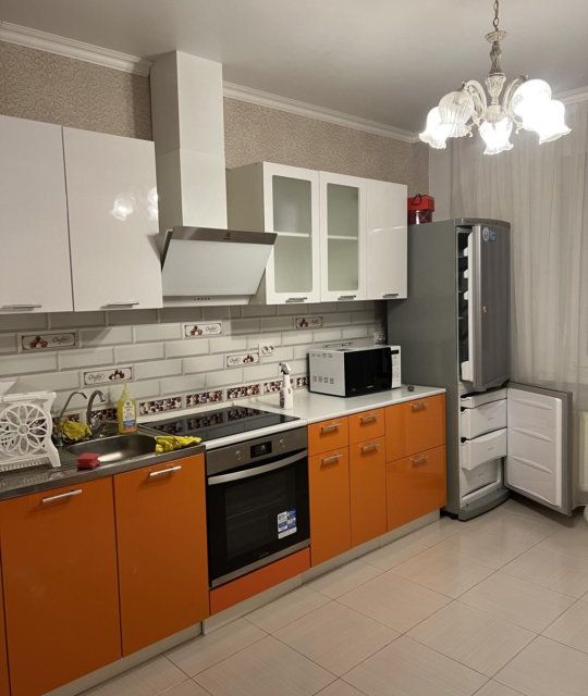 Сдаётся 2-комнатная квартира, 64 м²