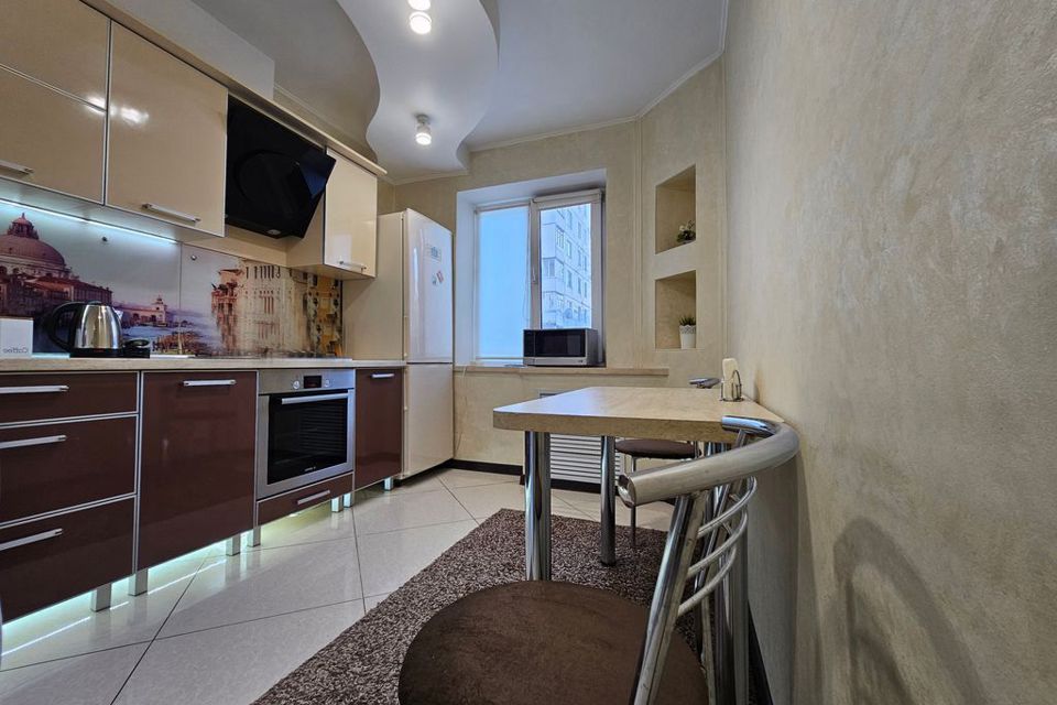 Сдаётся 2-комнатная квартира, 53 м²