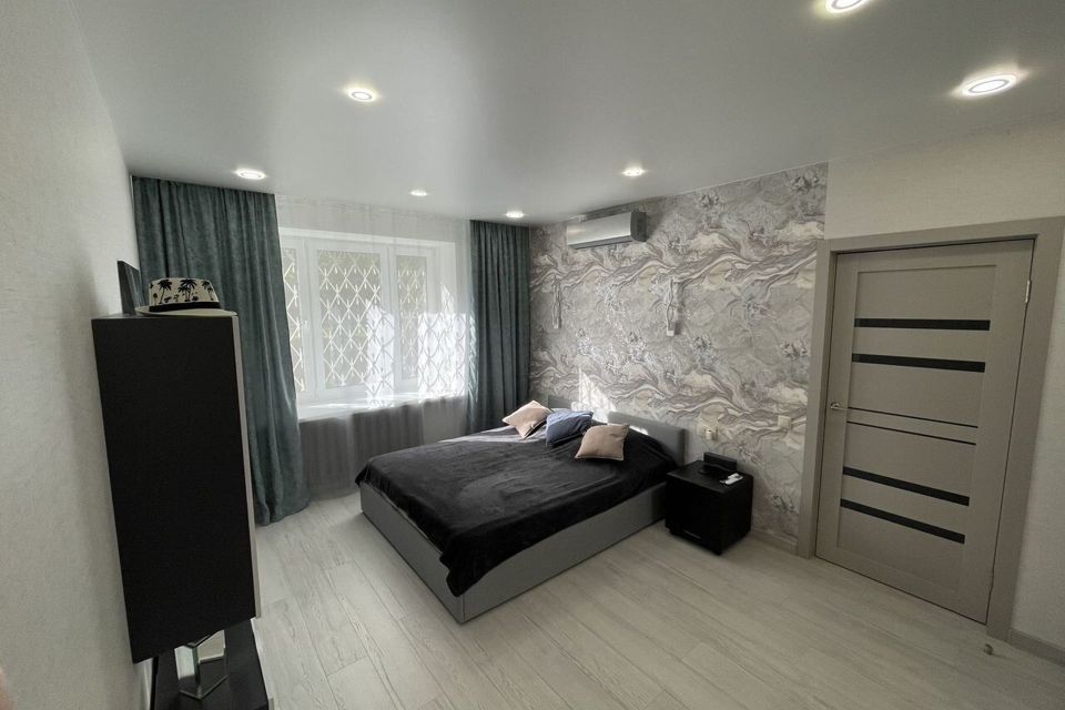 Сдаётся 1-комнатная квартира, 51 м²
