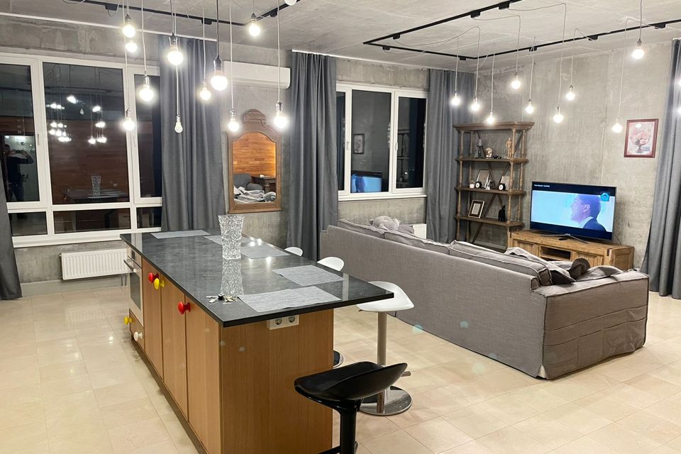 Сдаётся 1-комнатная квартира, 75 м²