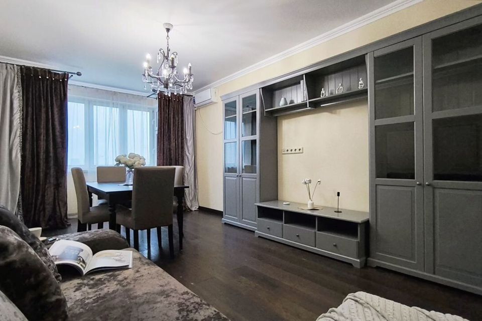Сдаётся 1-комнатная квартира, 49 м²