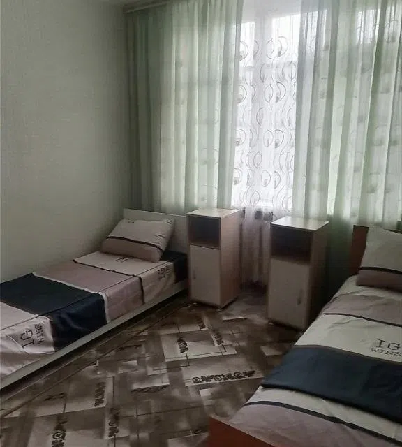 Сдаётся 4-комнатная квартира, 72 м²