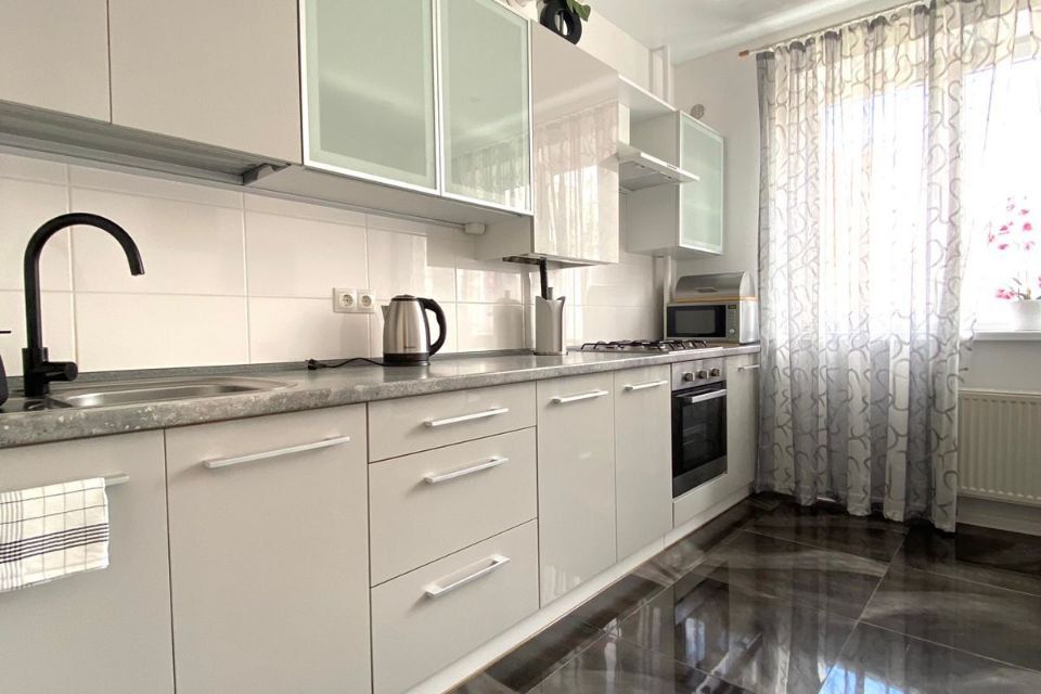 Сдаётся 2-комнатная квартира, 55 м²