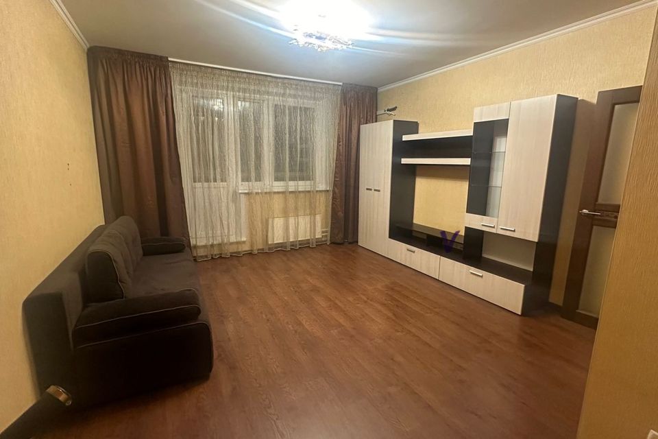 Сдаётся 1-комнатная квартира, 42 м²