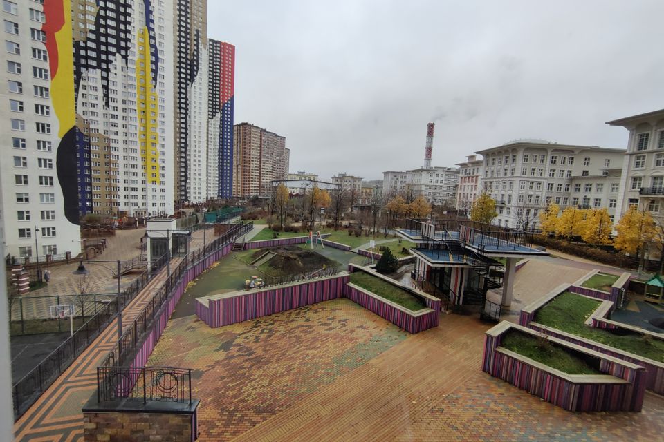 Сдаётся 4-комнатная квартира, 112 м²