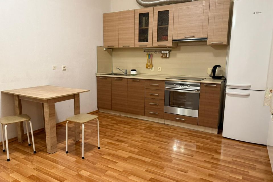 Сдаётся 1-комнатная квартира, 43 м²