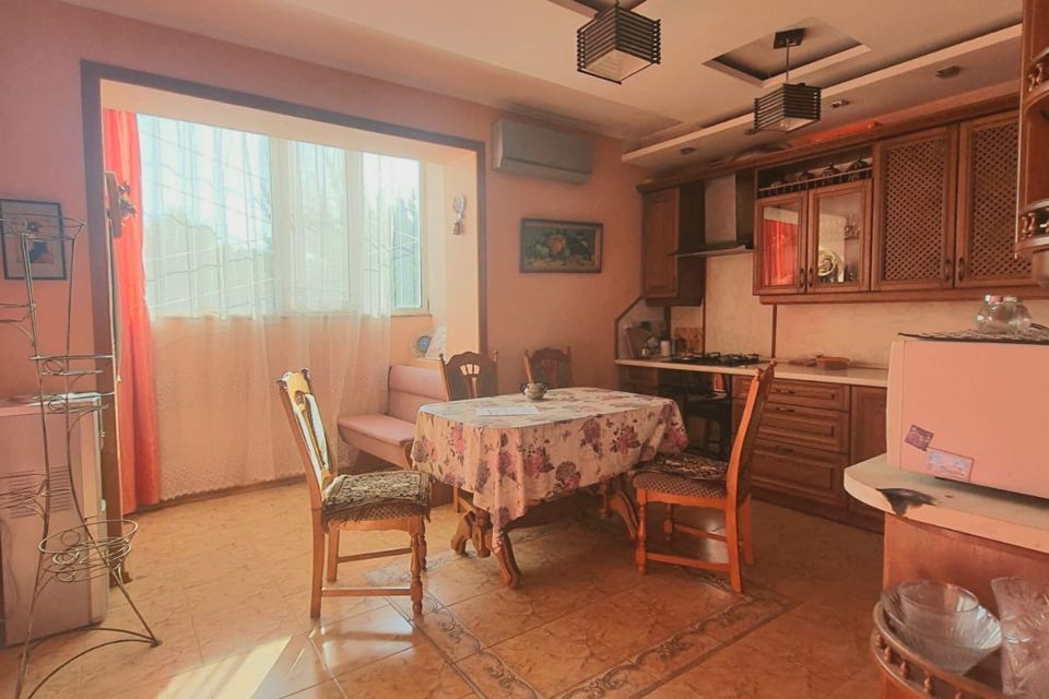 Сдаётся 3-комнатная квартира, 100 м²