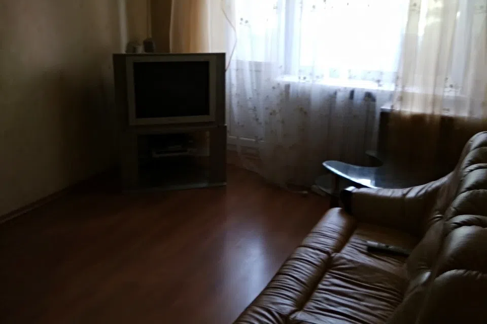Сдаётся 2-комнатная квартира, 58 м²