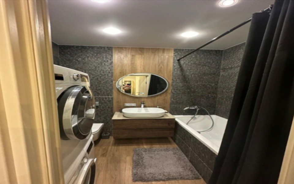 Сдаётся 1-комнатная квартира, 43 м²