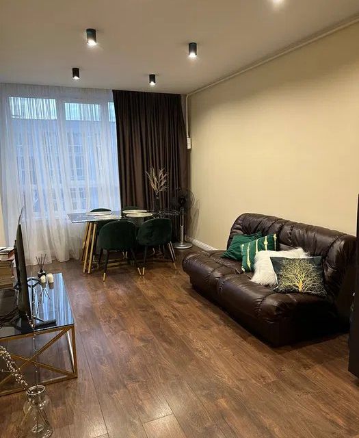 Сдаётся 1-комнатная квартира, 37 м²
