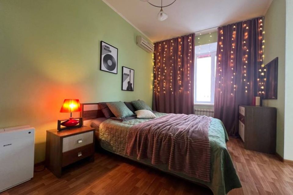 Сдаётся 2-комнатная квартира, 70 м²