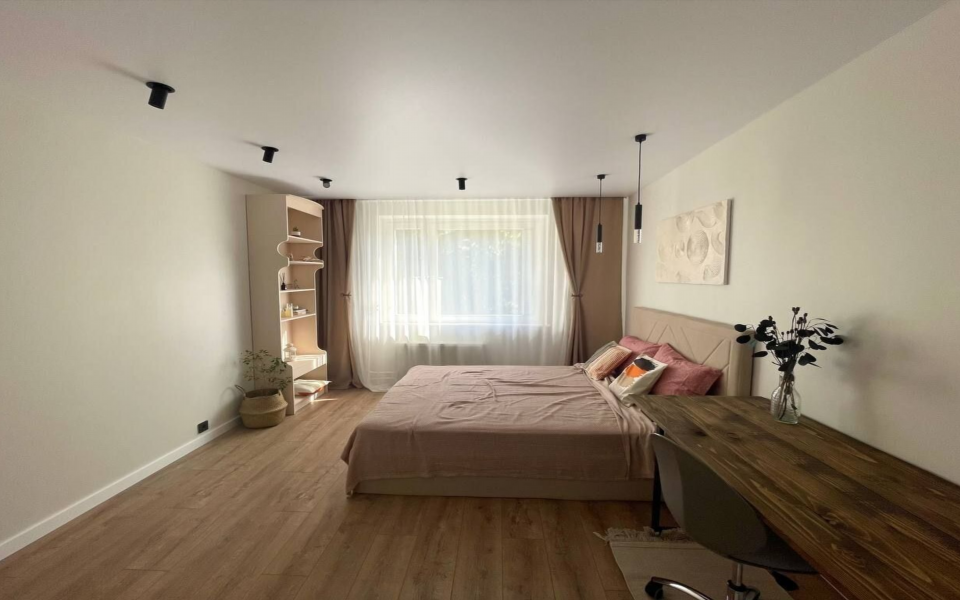 Сдаётся 1-комнатная квартира, 51 м²