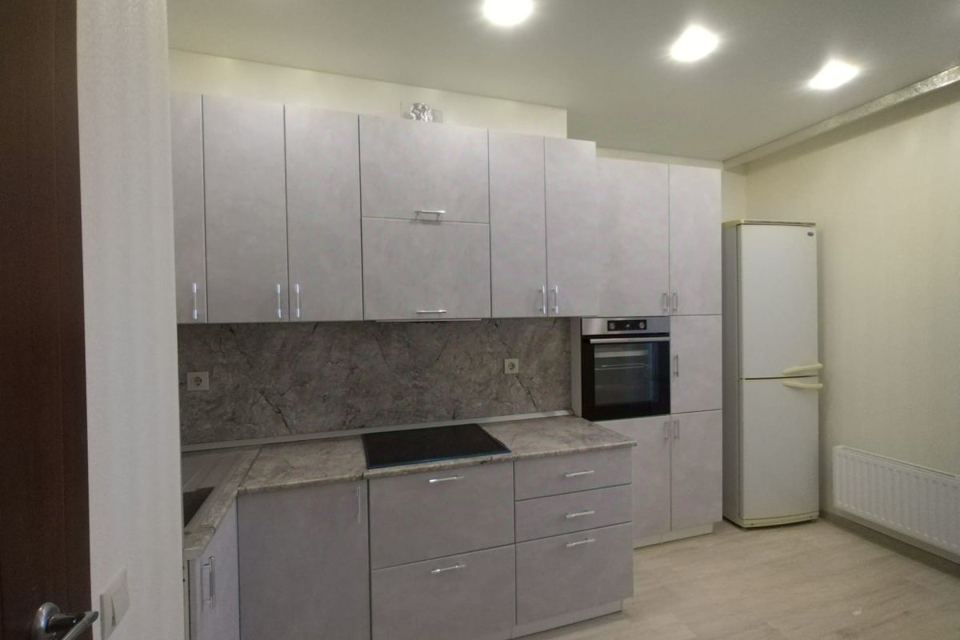 Сдаётся 1-комнатная квартира, 42 м²