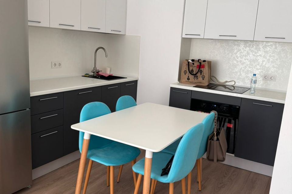 Сдаётся 2-комнатная квартира, 38 м²