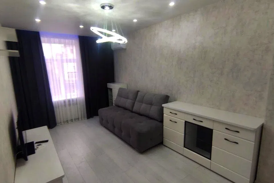 Сдаётся 2-комнатная квартира, 78 м²