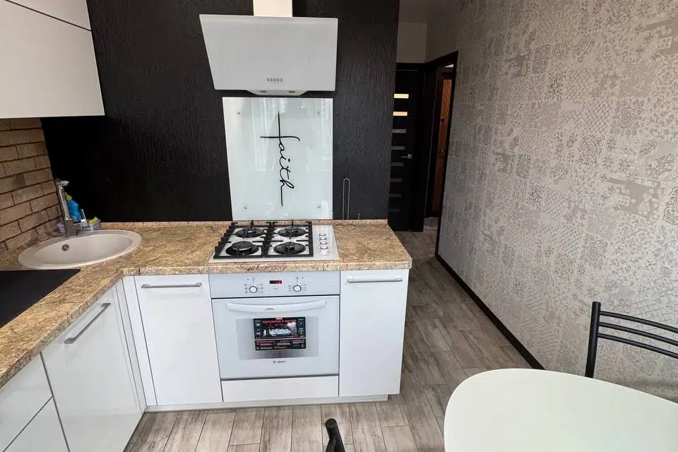 Сдаётся 2-комнатная квартира, 53 м²