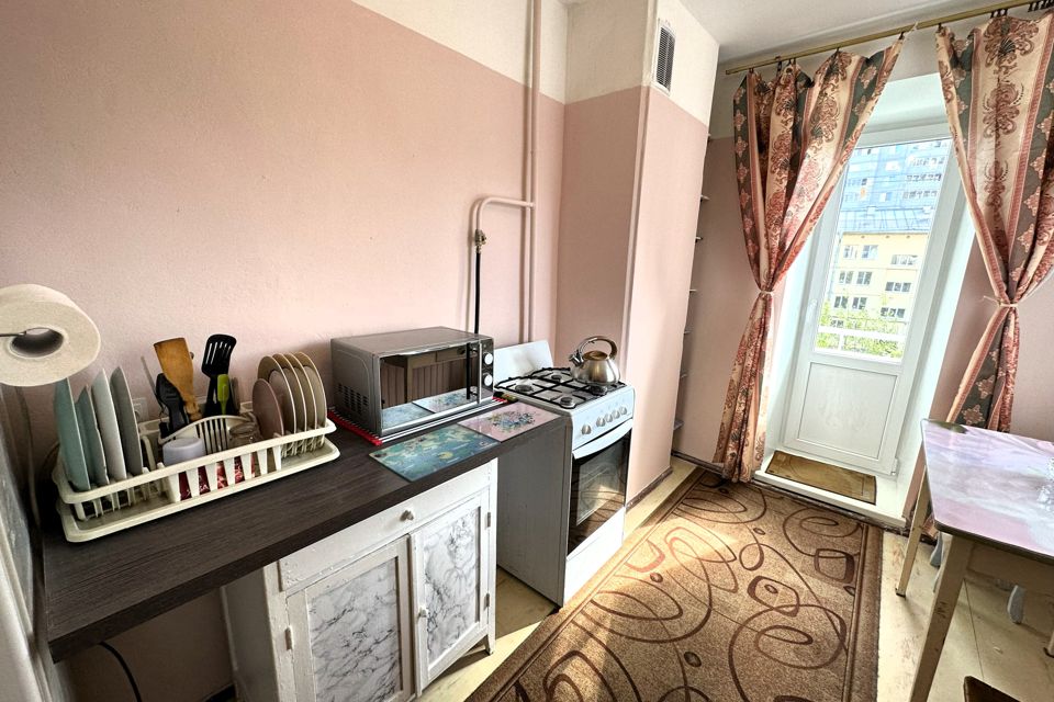 Сдаётся 1-комнатная квартира, 40 м²