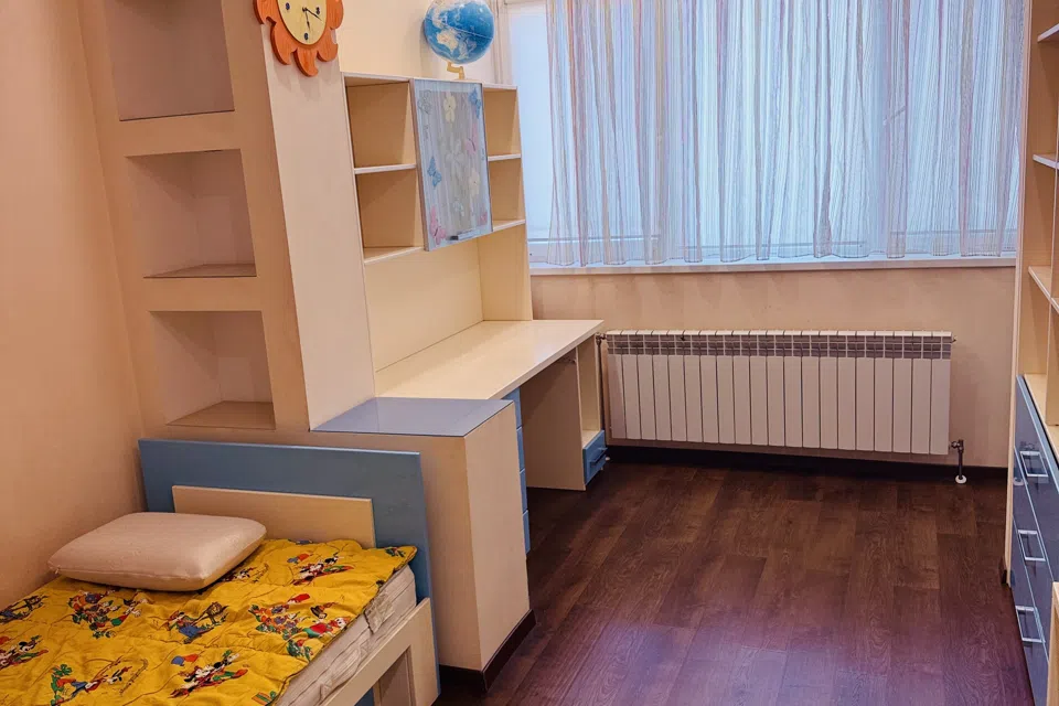 Сдаётся 3-комнатная квартира, 120 м²