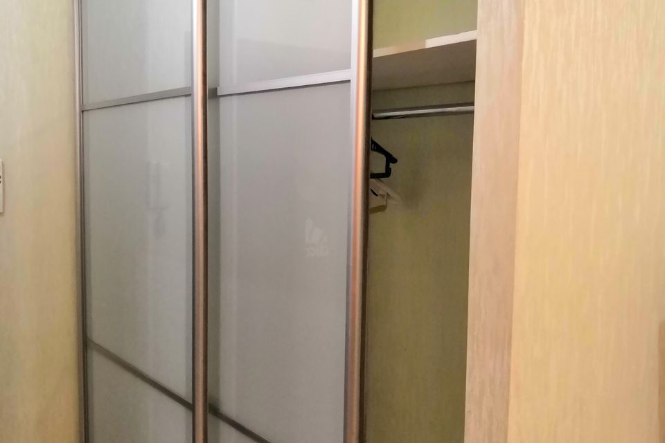 Сдаётся 1-комнатная квартира, 42 м²