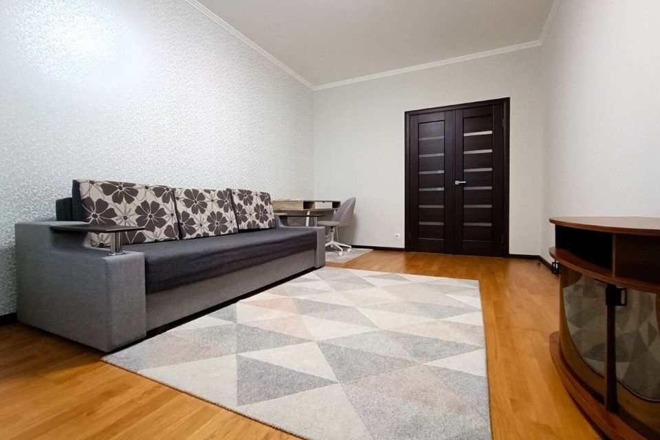 Сдаётся 1-комнатная квартира, 38 м²