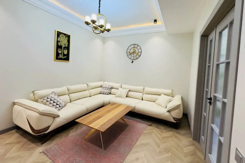 Сдаётся 2-комнатная квартира, 58.7 м²