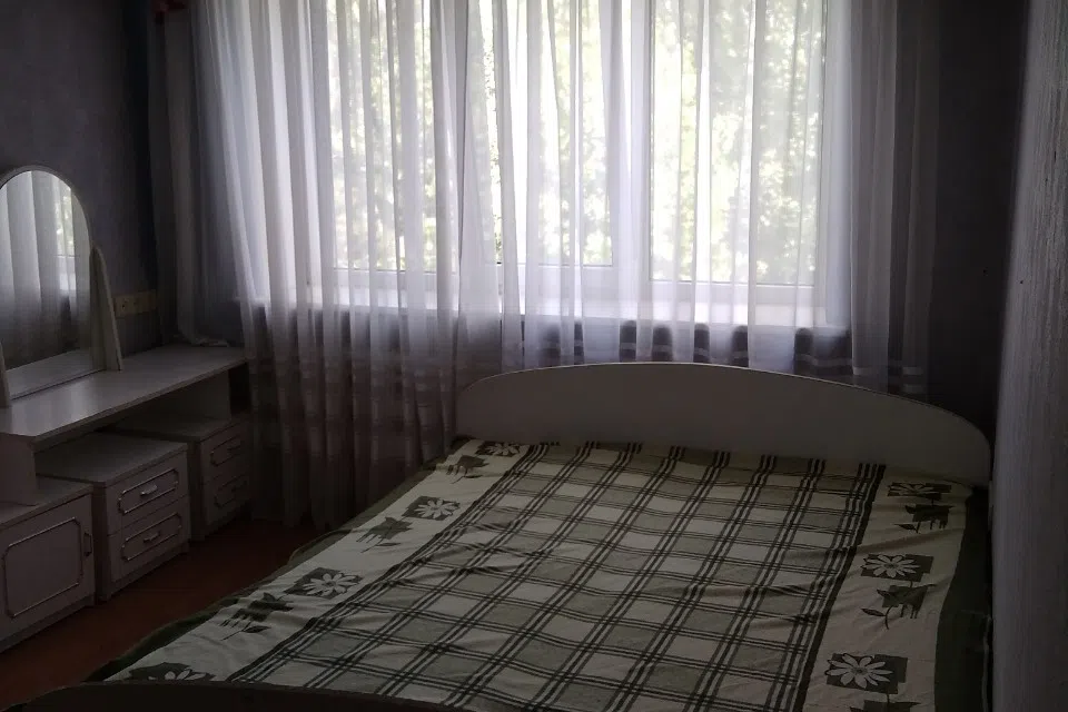 Сдаётся 2-комнатная квартира, 58 м²