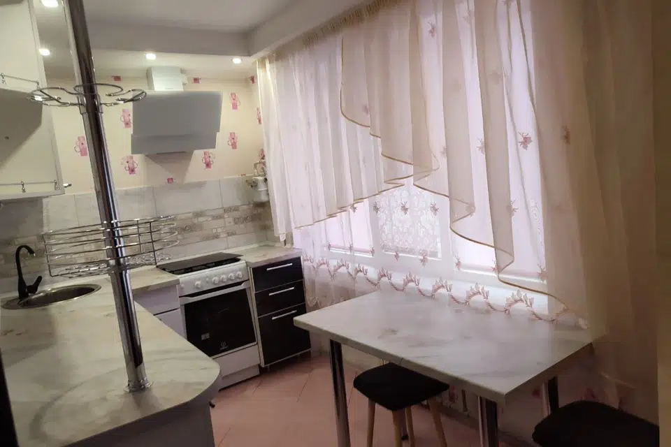 Сдаётся 2-комнатная квартира, 55 м²