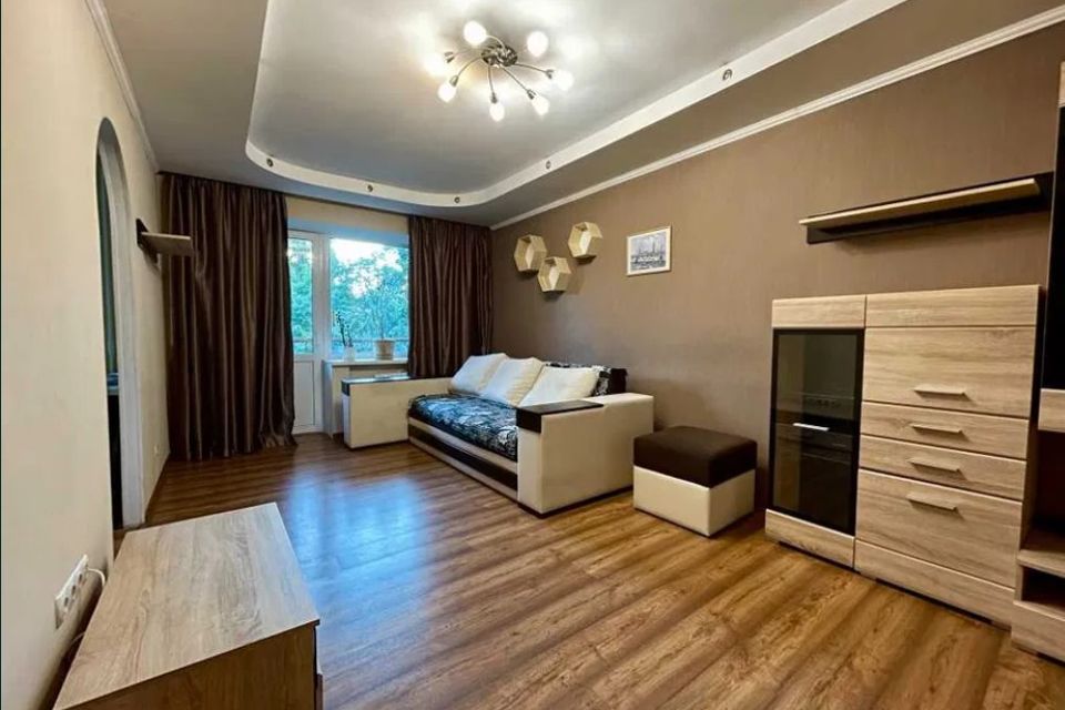 Сдаётся 1-комнатная квартира, 35 м²