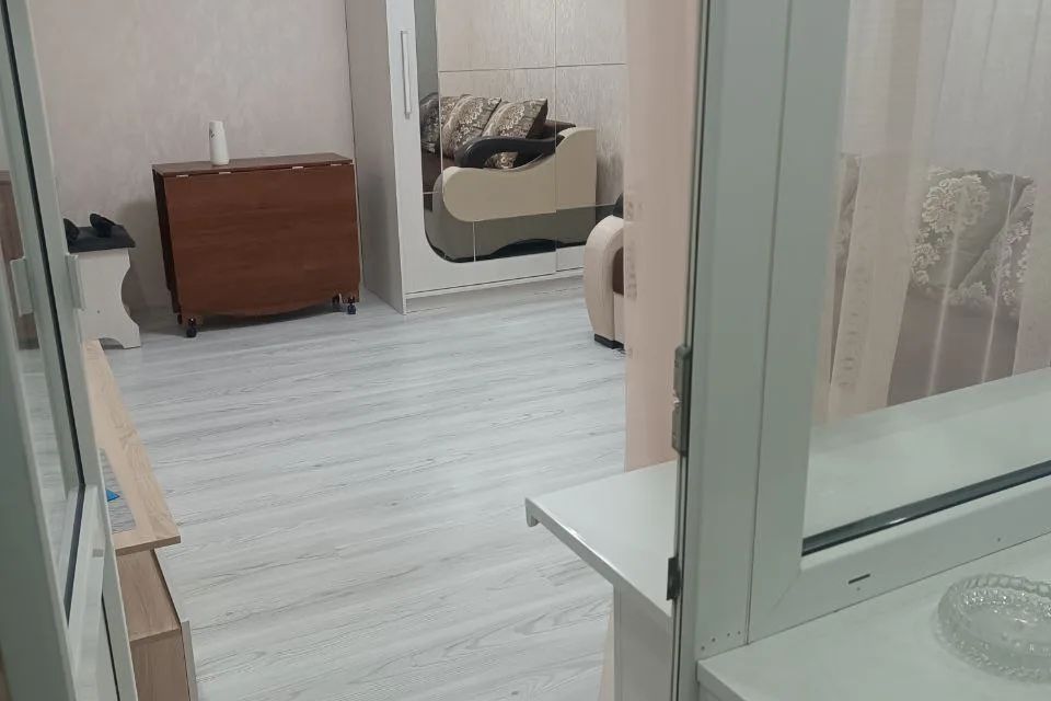 Сдаётся 1-комнатная квартира, 40 м²
