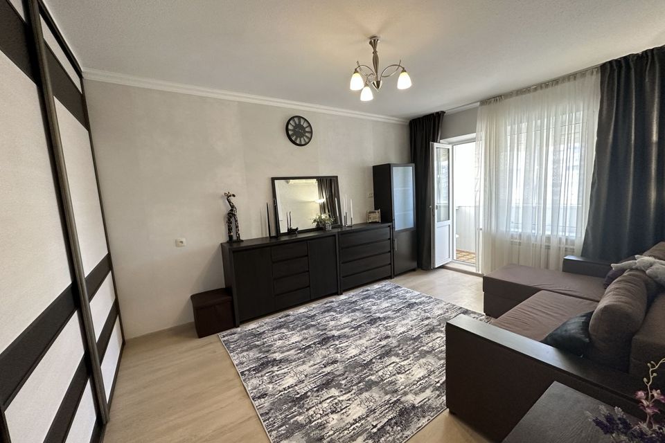 Сдаётся 1-комнатная квартира, 38 м²