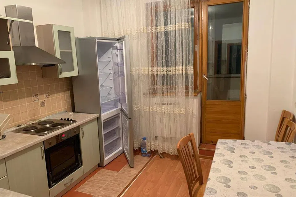Сдаётся 2-комнатная квартира, 62 м²