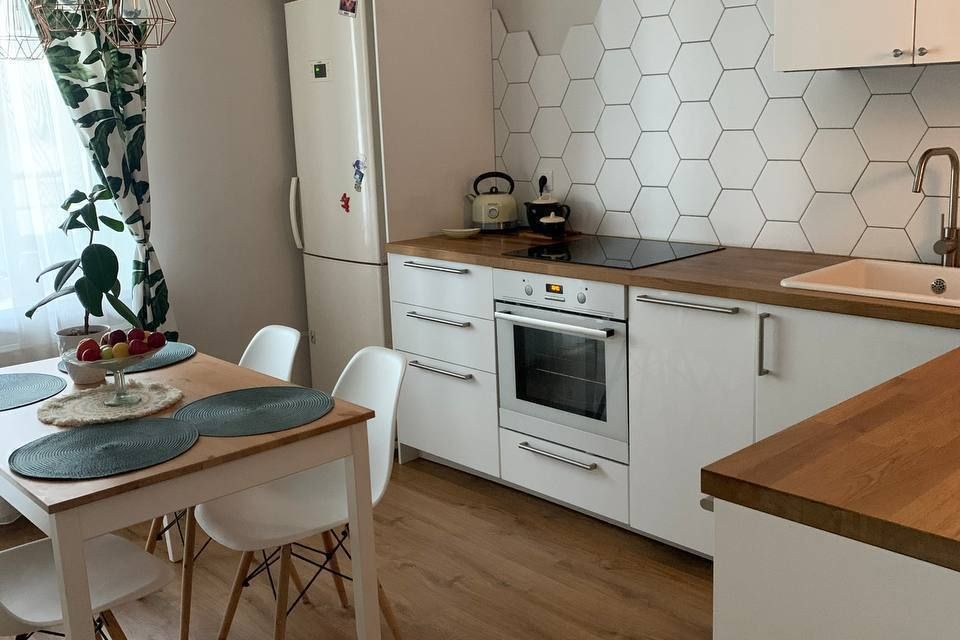 Сдаётся 1-комнатная квартира, 74 м²