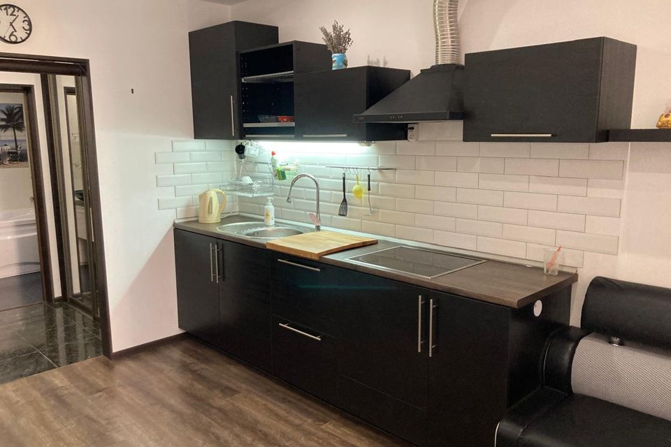 Сдаётся 1-комнатная квартира, 46 м²