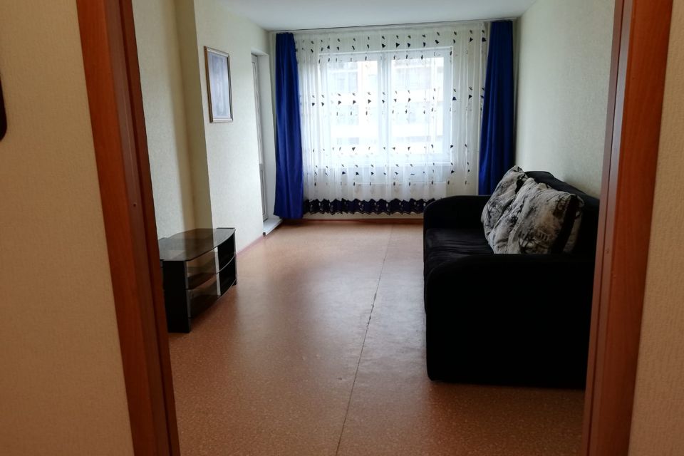 Сдаётся 2-комнатная квартира, 61.4 м²