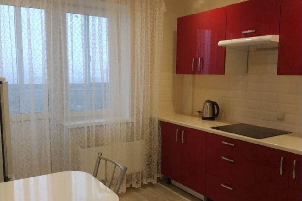 Сдаётся 1-комнатная квартира, 38 м²