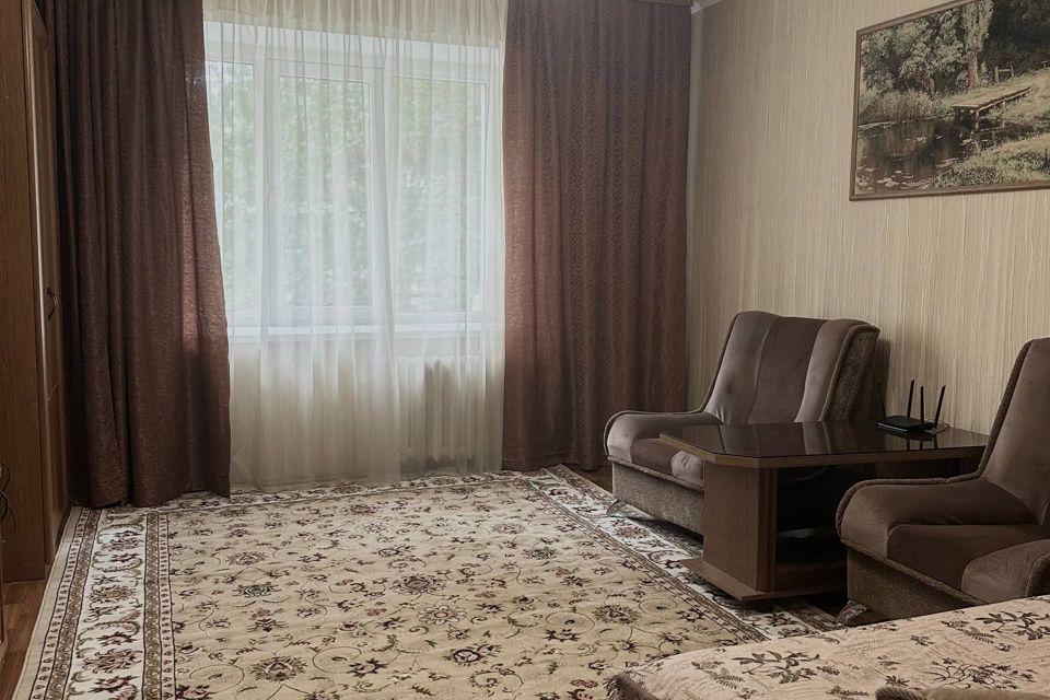 Сдаётся 1-комнатная квартира, 50 м²