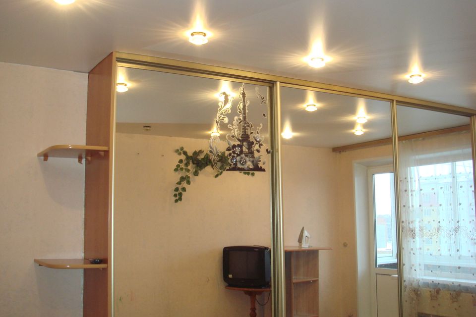 Сдаётся 1-комнатная квартира, 42 м²