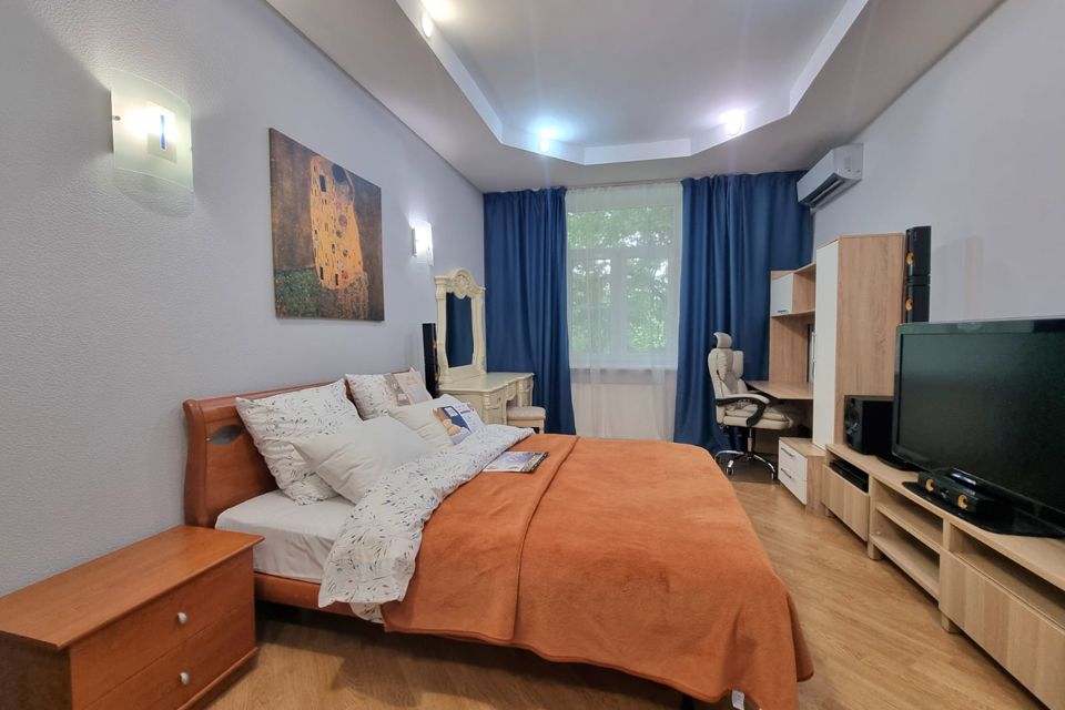 Сдаётся 2-комнатная квартира, 56.1 м²