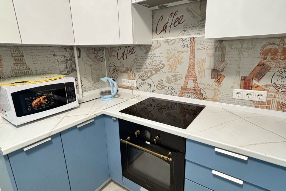 Сдаётся 2-комнатная квартира, 65 м²