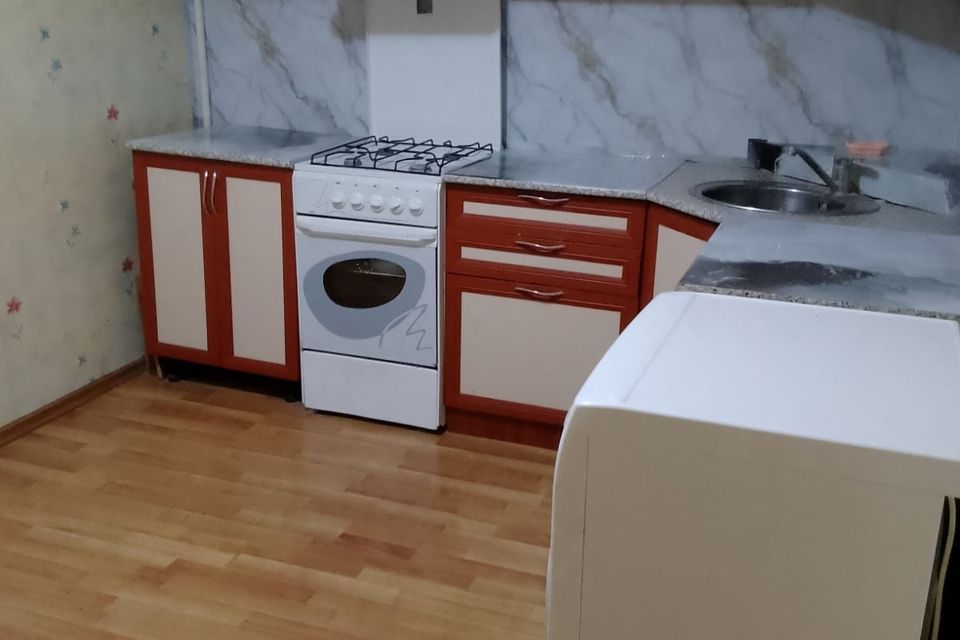 Сдаётся 1-комнатная квартира, 38 м²