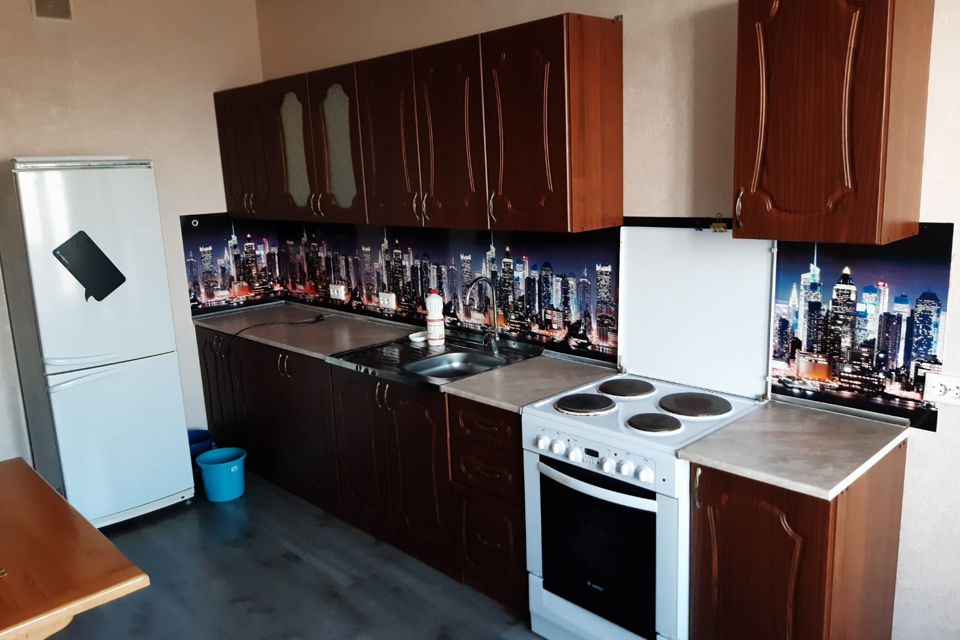 Сдаётся 1-комнатная квартира, 42.7 м²