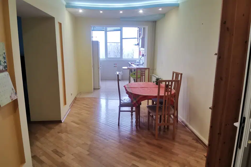 Сдаётся 2-комнатная квартира, 55 м²
