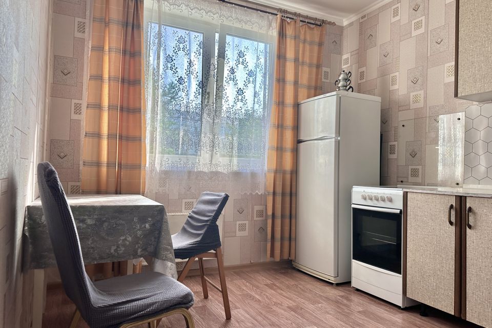 Сдаётся 1-комнатная квартира, 40 м²