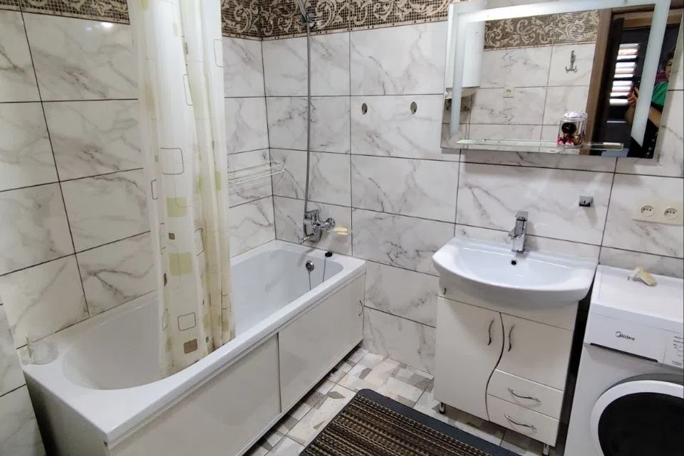 Сдаётся 2-комнатная квартира, 57 м²