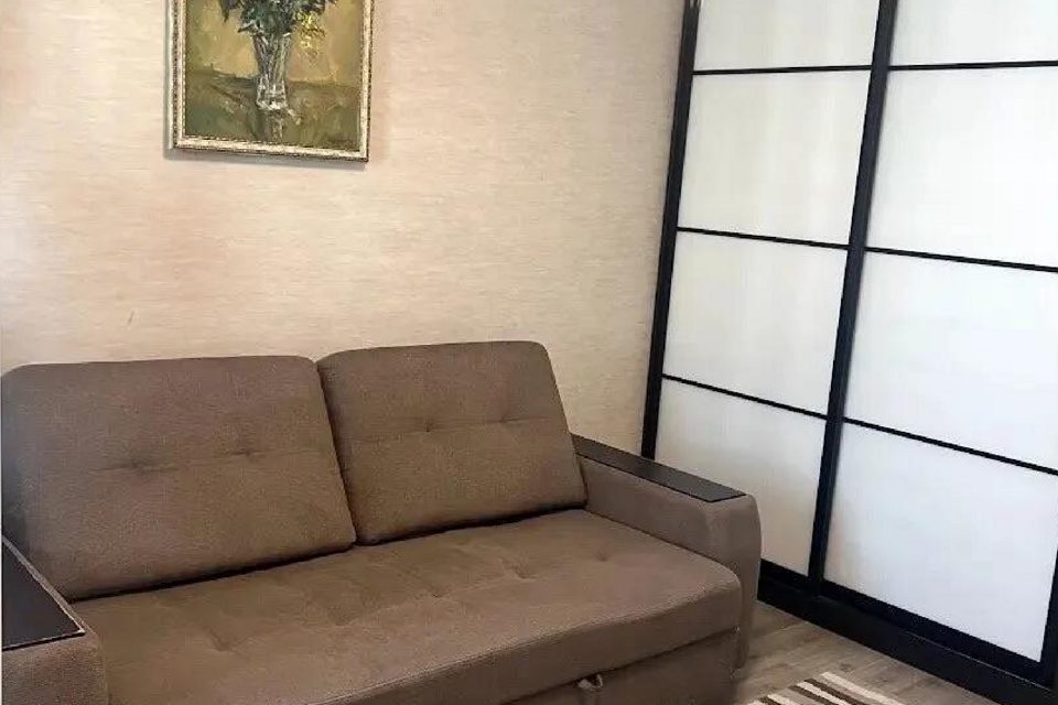 Сдаётся 1-комнатная квартира, 38 м²