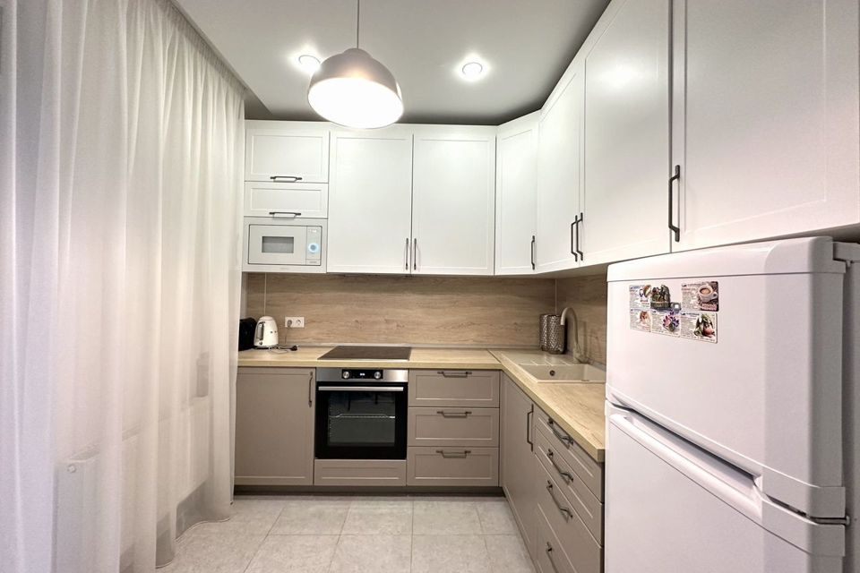 Сдаётся 1-комнатная квартира, 49 м²
