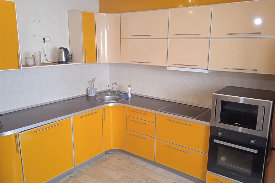Сдаётся 1-комнатная квартира, 42 м²