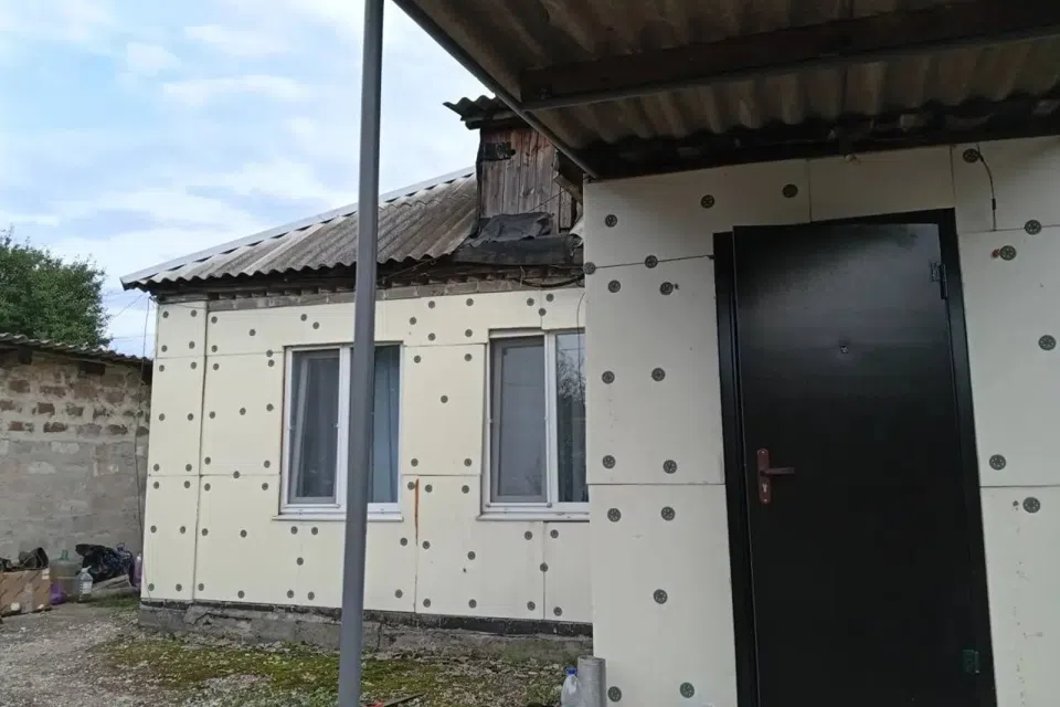 Сдаётся 3-этажный дом, 60 м²